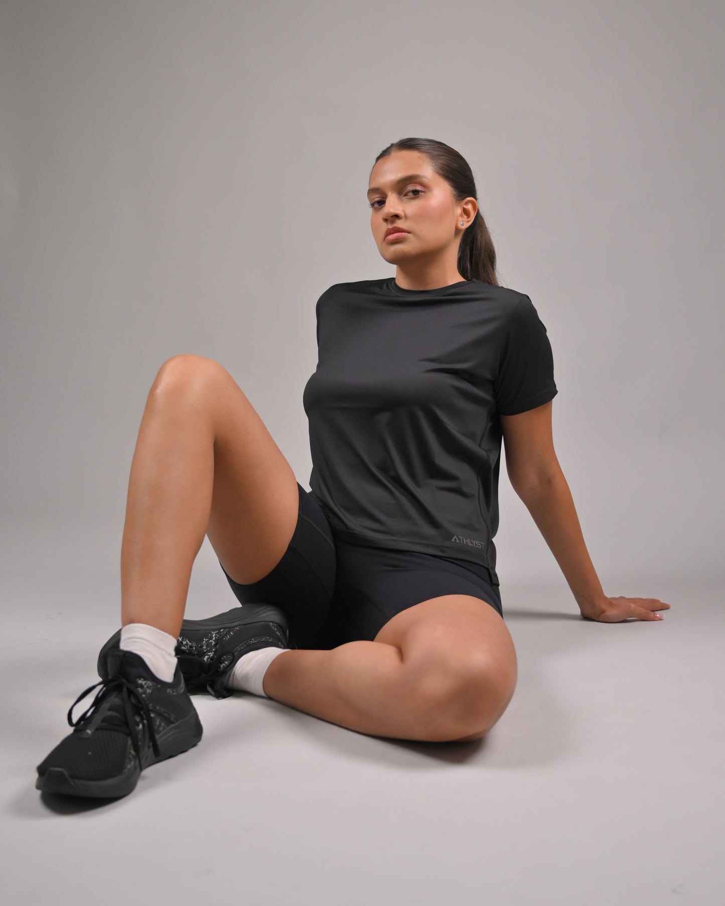 Aura Tee
